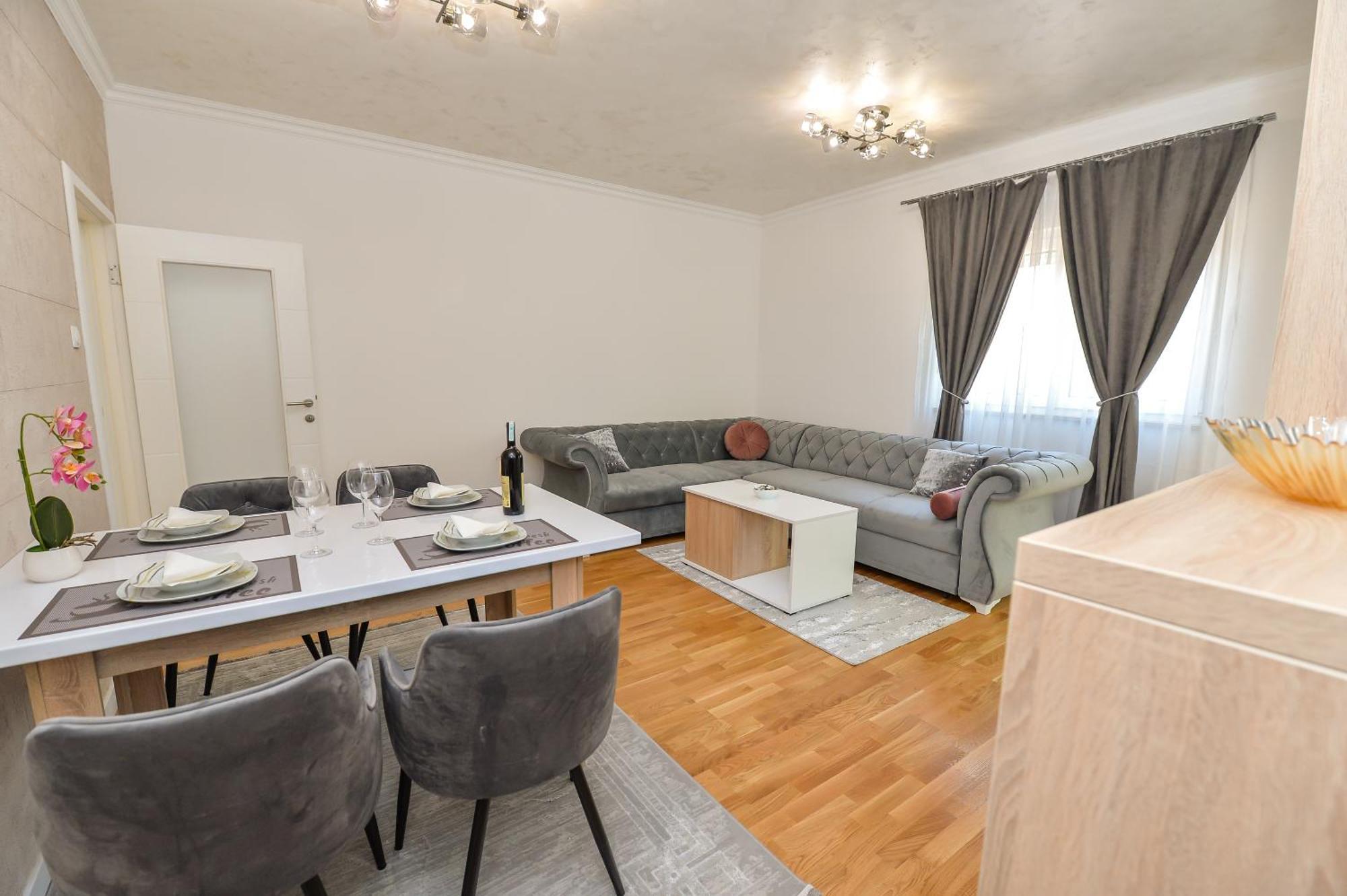 Apartment Darija 1 *